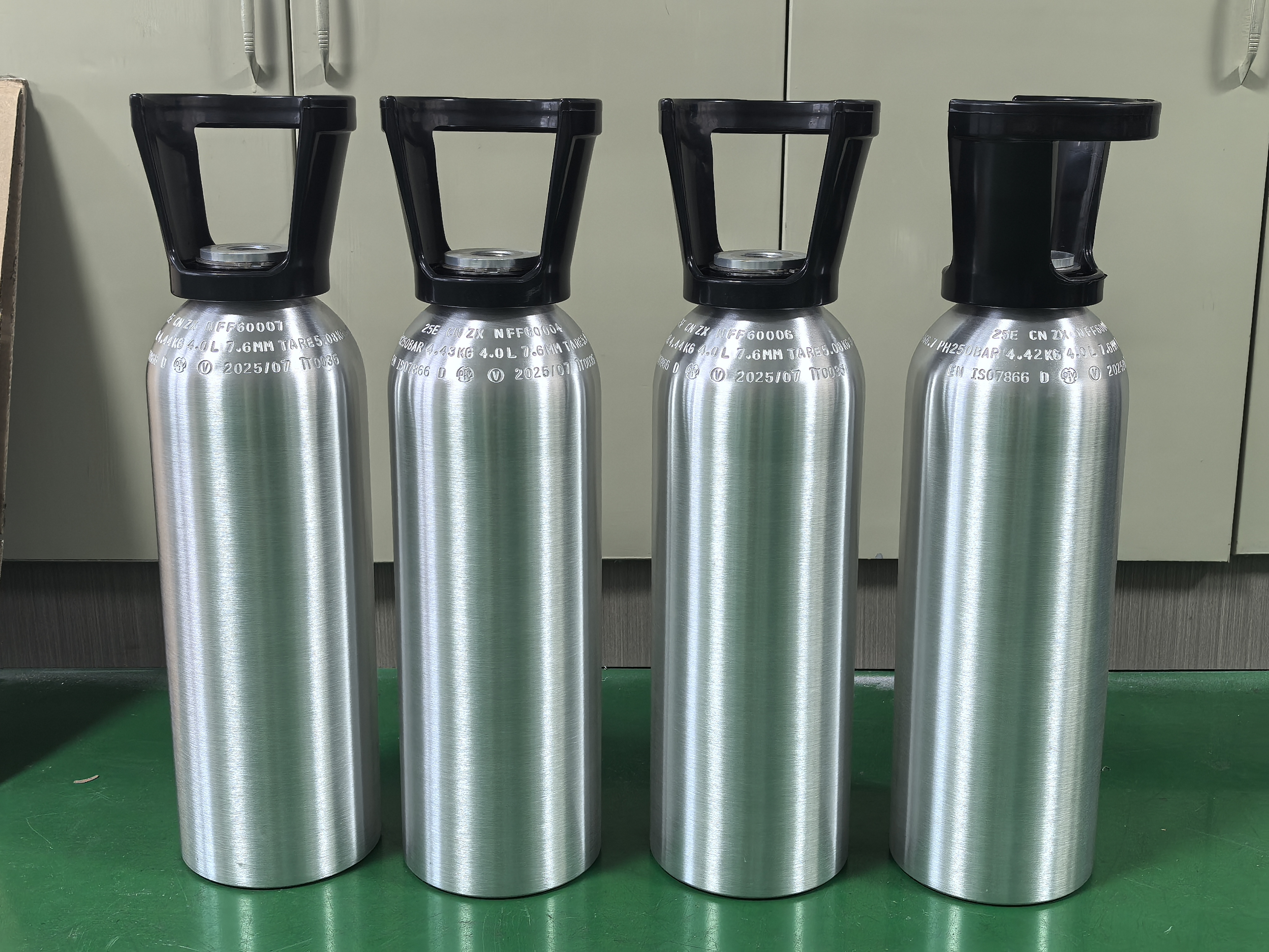 Aluminum Cylinder02